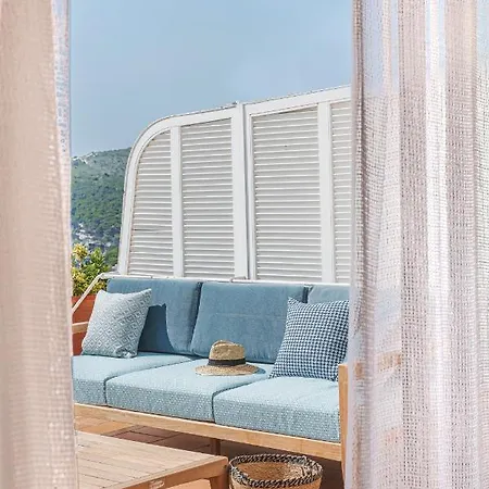 Bonito Apartamento Sobre El Mar Апартаменты *